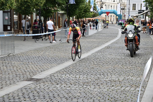 略显松懈 略显松懈