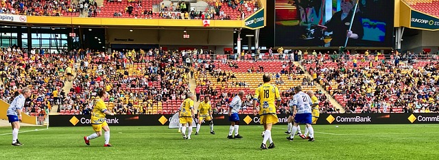 里再次對某 里再次對某